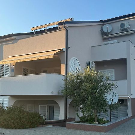 Apartment Pirun Baška Eksteriør bilde