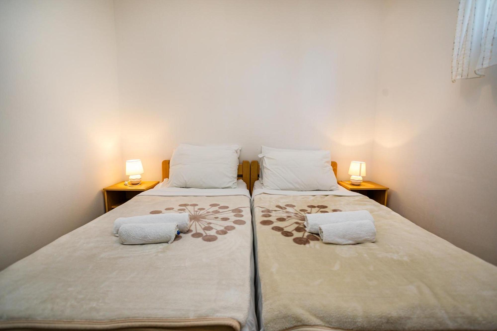 Apartment Pirun Baška Eksteriør bilde