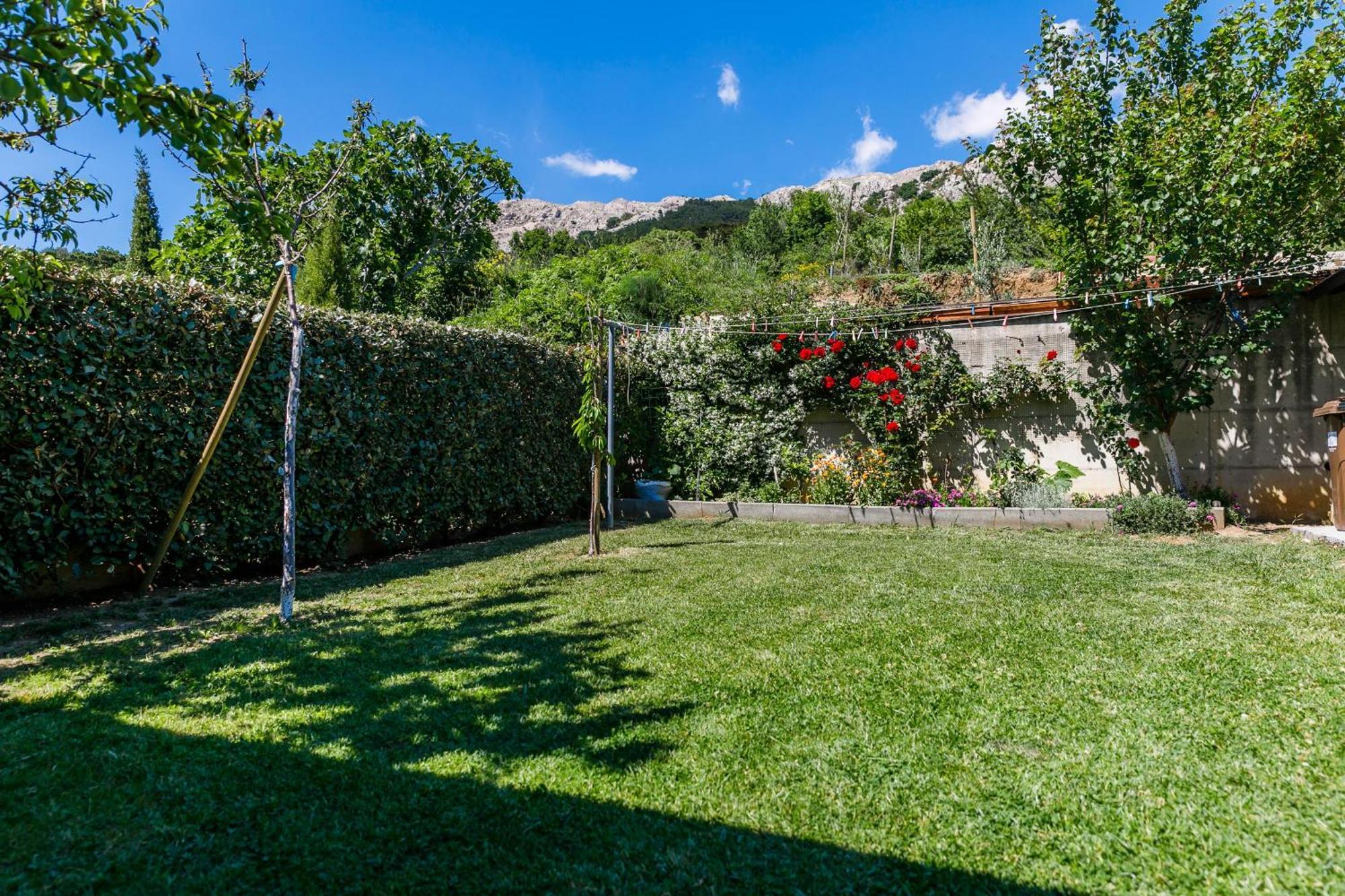 Apartment Pirun Baška Eksteriør bilde