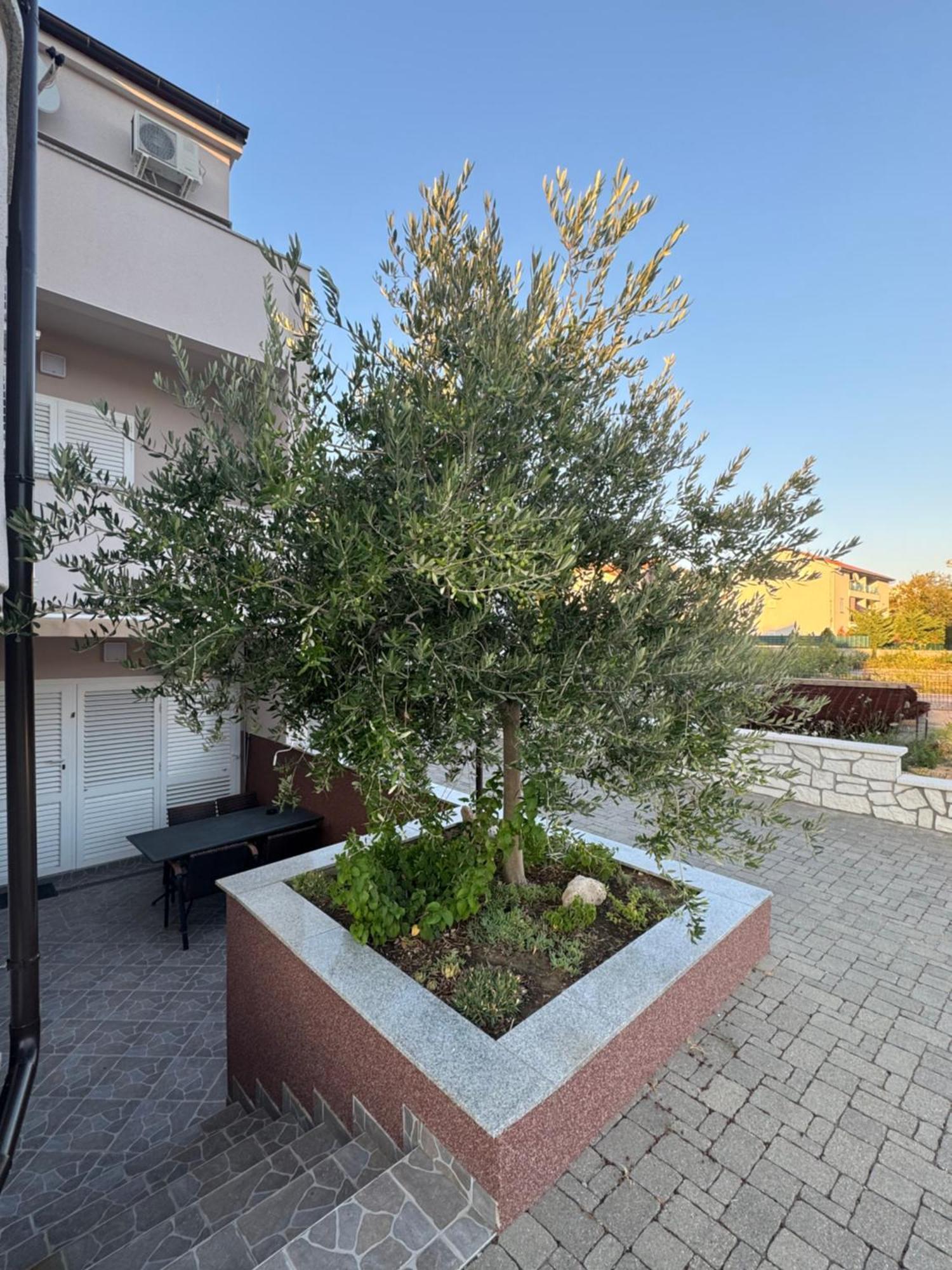 Apartment Pirun Baška Eksteriør bilde
