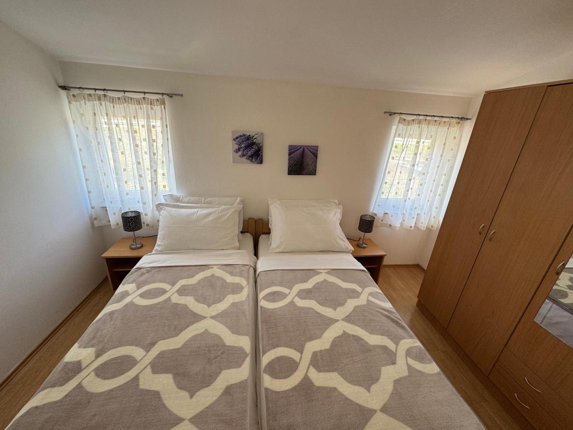 Apartment Pirun Baška Eksteriør bilde